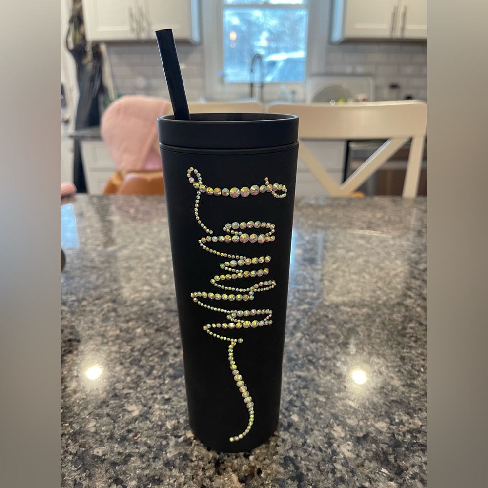 18oz Black Tumbler, Personalized Rhinestone Name (Laura)